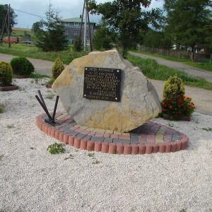 pomnik z kamienia 2